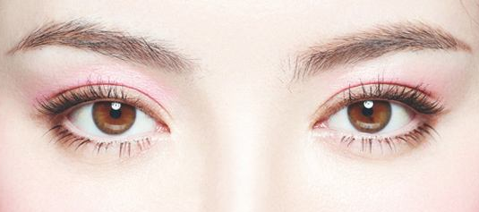 做双眼皮手术对眼睛健康有危害吗